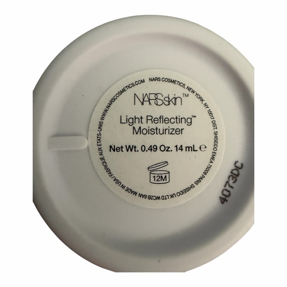 NARS Light Reflecting Moisturizer - White - Picture 3 of 8